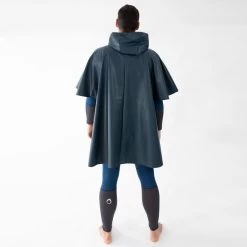 Poncho Coupe-vent Polaire De Plongée Sous-marine SCD Bleu Foncé 7 Poncho Coupe-vent Polaire De Plongée Sous-marine SCD Bleu Foncé -Freedive Soldes poncho coupe vent polaire de plongee sous marine scd bleu fonce 2